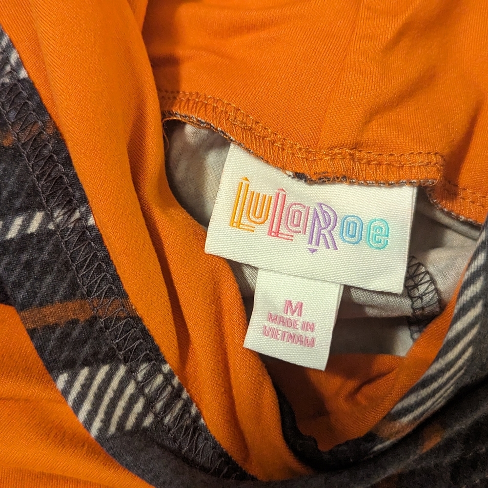 LuLaRoe Amber - Picture 2 of 3